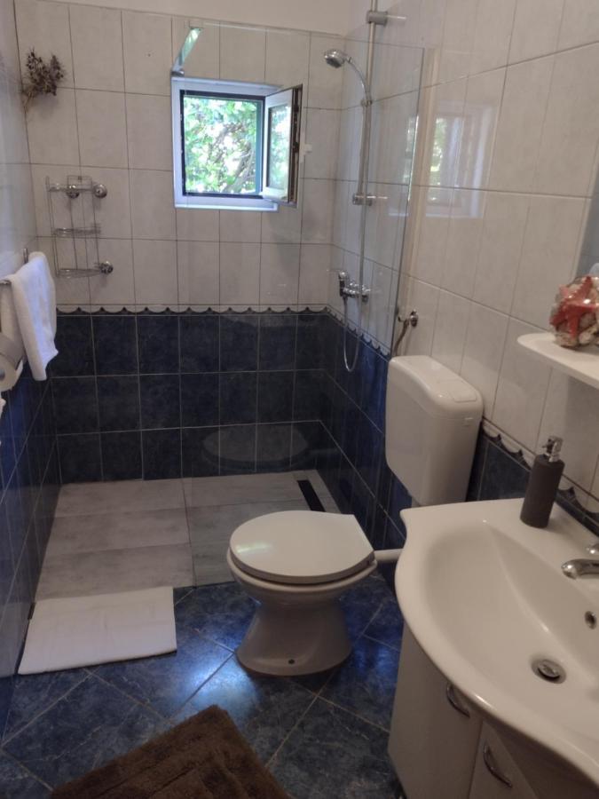Kalauz Rooms Lozovac Extérieur photo