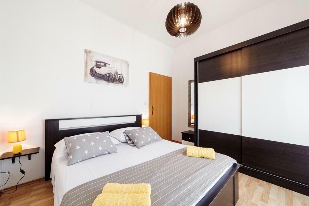 Kalauz Rooms Lozovac Extérieur photo